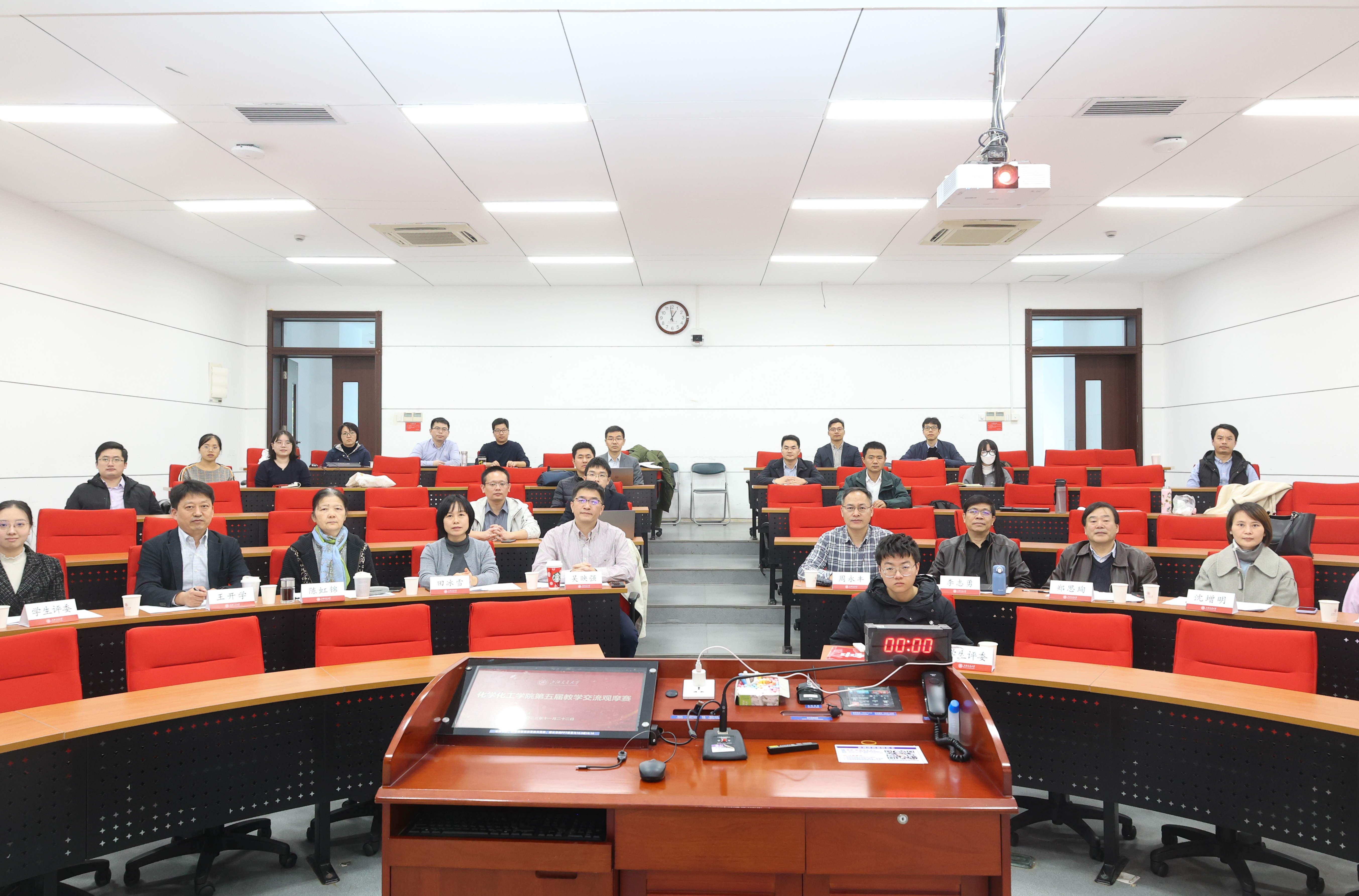 1700786189493058.jpg 211A6412.jpg