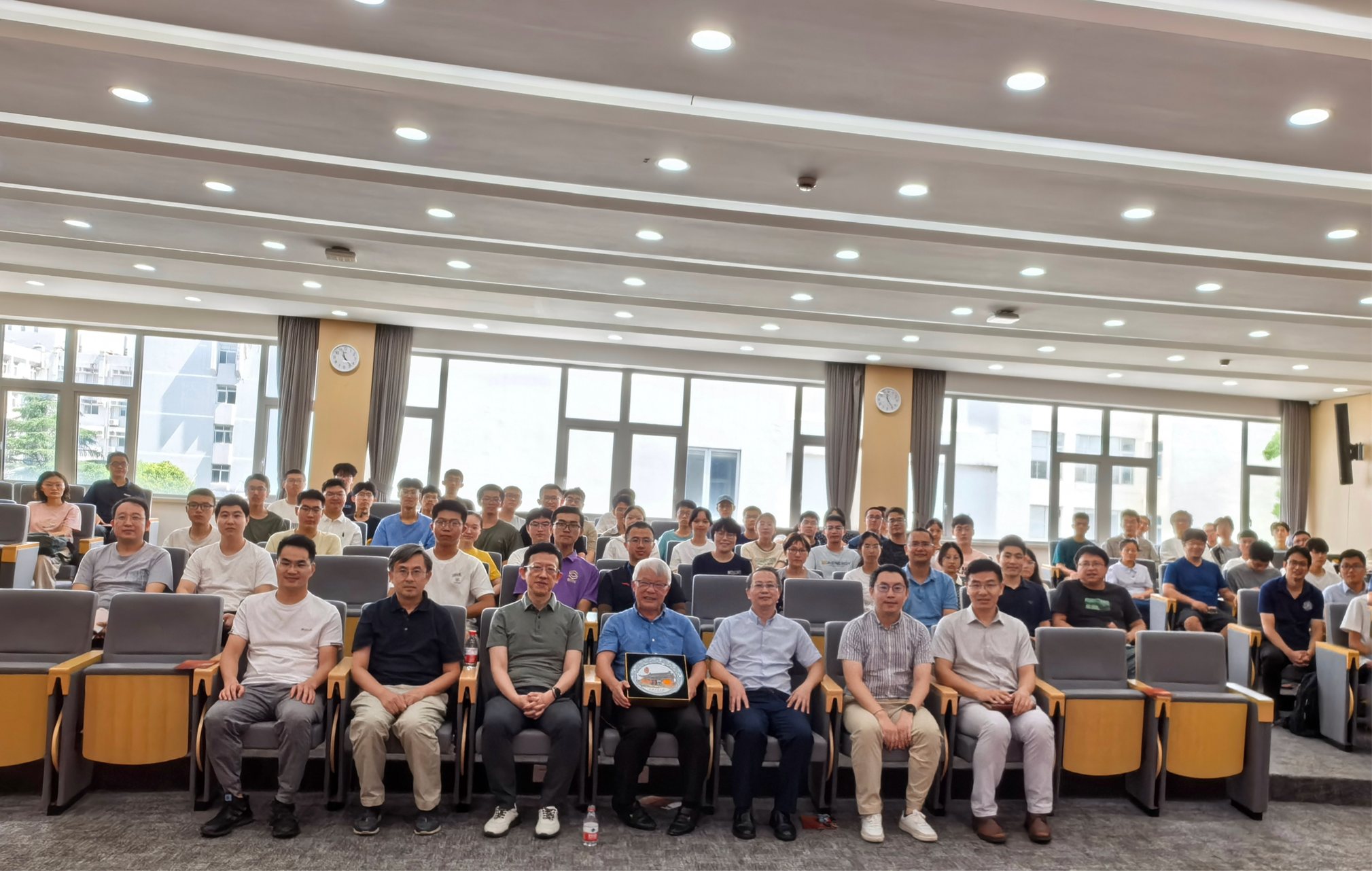 1727076999622955.png 图片2.png