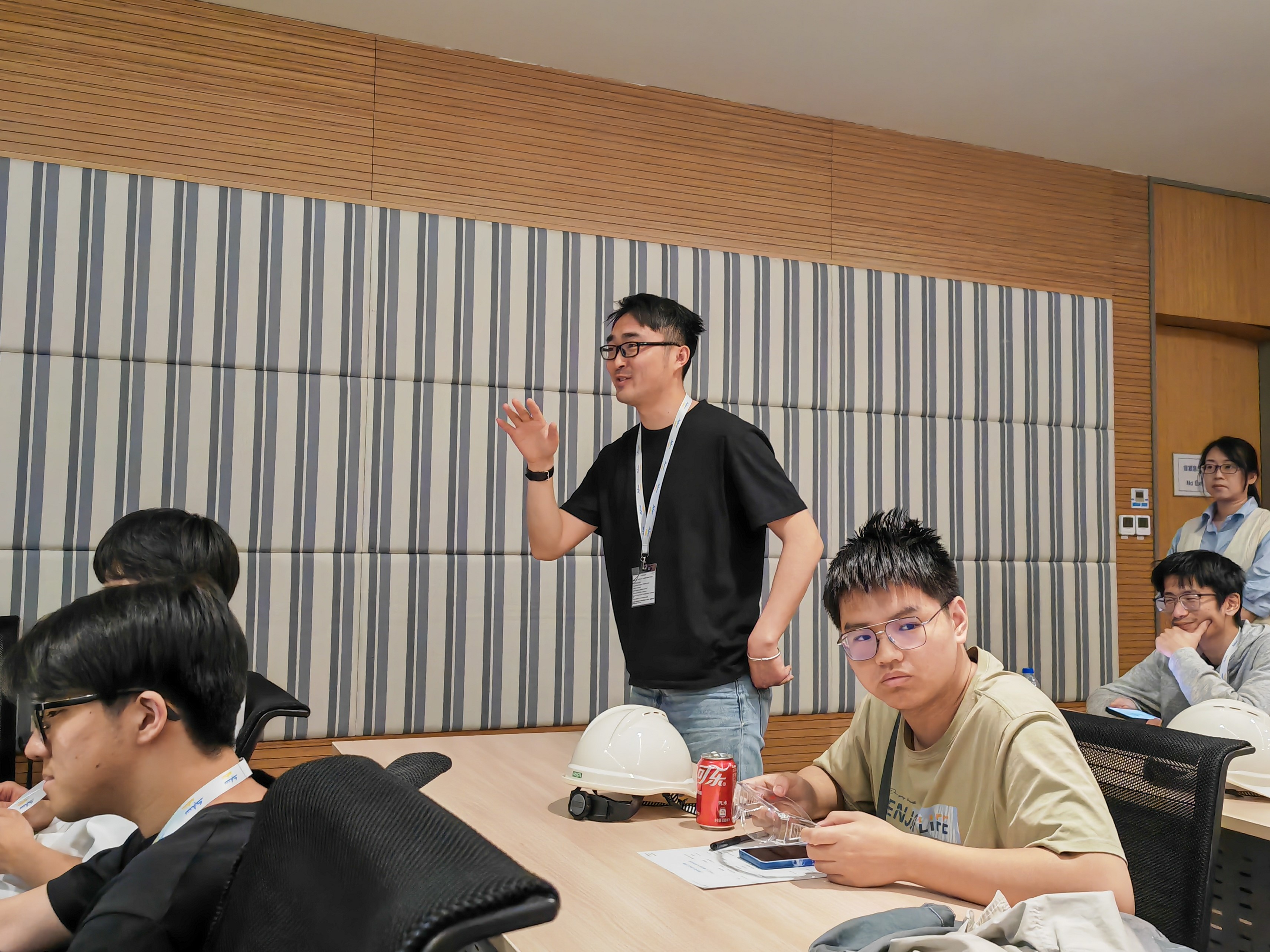 1744766123204629.jpg 9.jpg